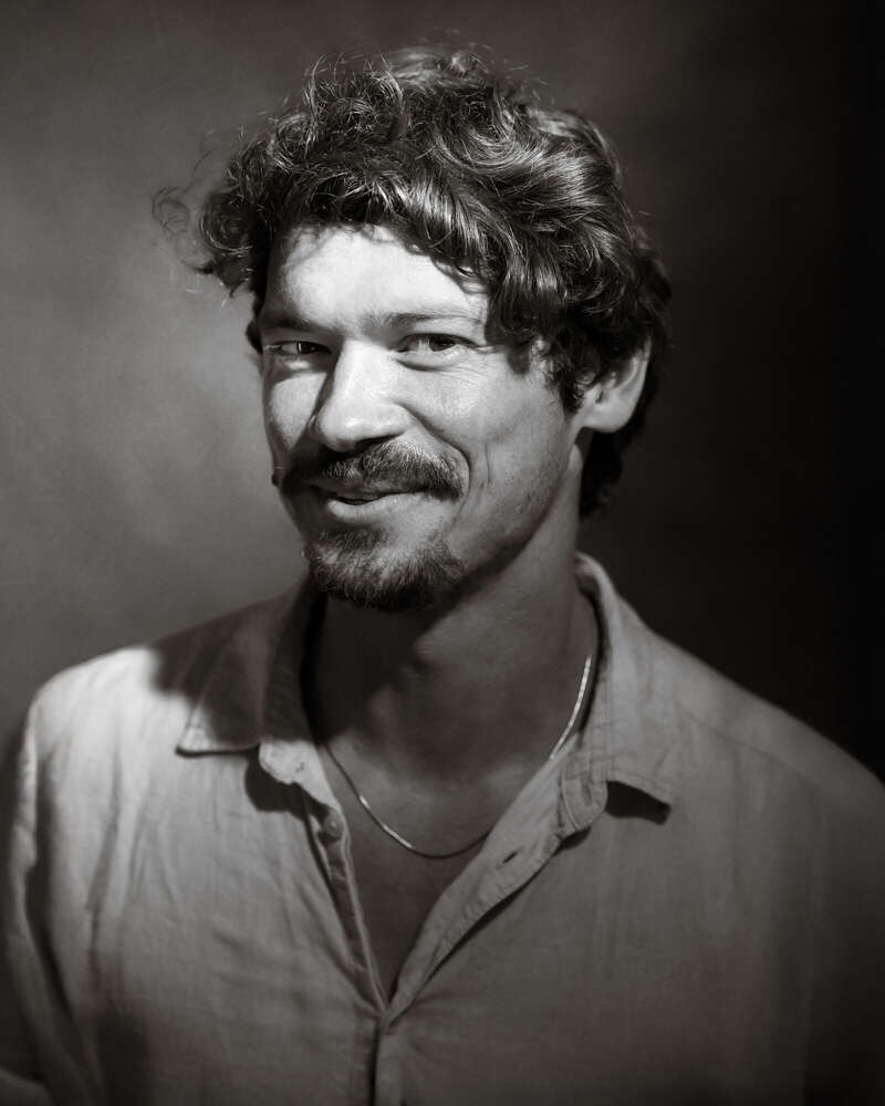 PORTRAITS mit RALF HIEMISCH im JETZT & HIER Studio (PORTRAITS mit RALF HIEMISCH im JETZT & HIER Studio)