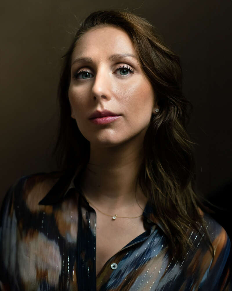 PORTRAITS mit RALF HIEMISCH im JETZT & HIER Studio (PORTRAITS mit RALF HIEMISCH im JETZT & HIER Studio)