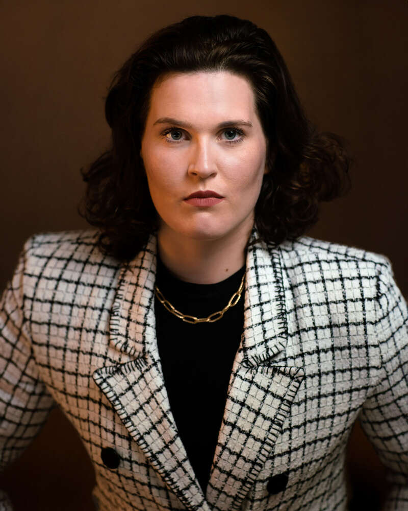 PORTRAITS mit RALF HIEMISCH im JETZT & HIER Studio (PORTRAITS mit RALF HIEMISCH im JETZT & HIER Studio)