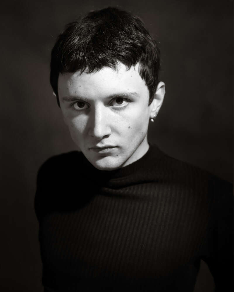 PORTRAITS mit RALF HIEMISCH im JETZT & HIER Studio (PORTRAITS mit RALF HIEMISCH im JETZT & HIER Studio)