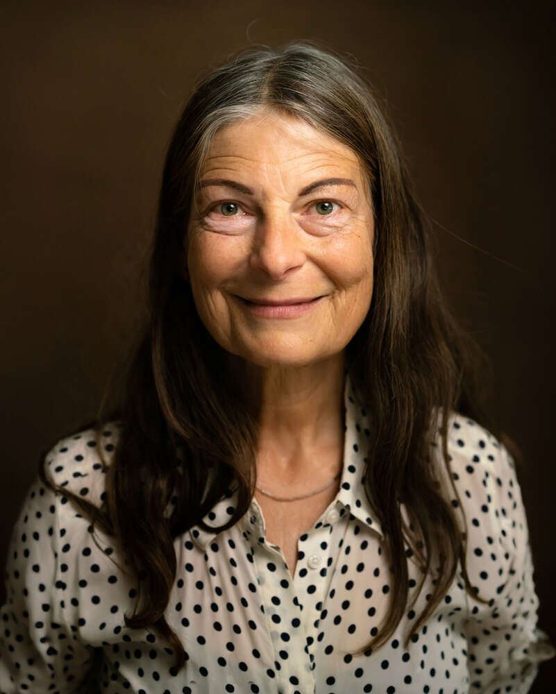 PORTRAITS mit RALF HIEMISCH im JETZT & HIER Studio (PORTRAITS mit RALF HIEMISCH im JETZT & HIER Studio)