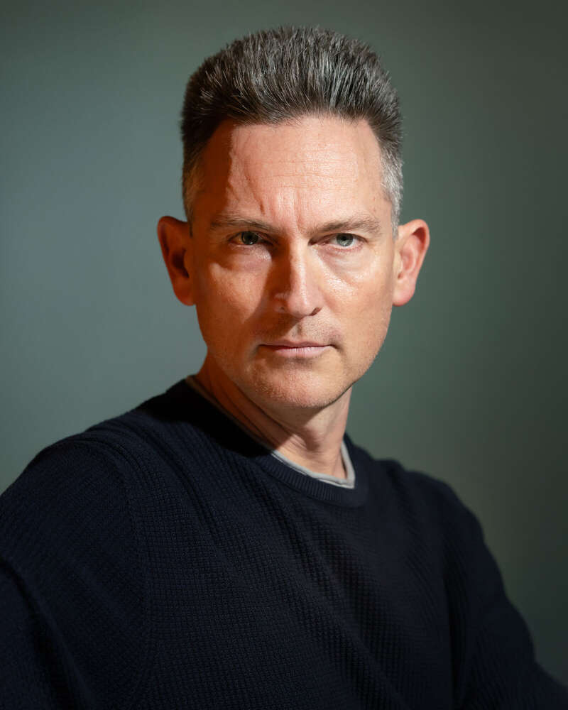 PORTRAITS mit RALF HIEMISCH im JETZT & HIER Studio (PORTRAITS mit RALF HIEMISCH im JETZT & HIER Studio)