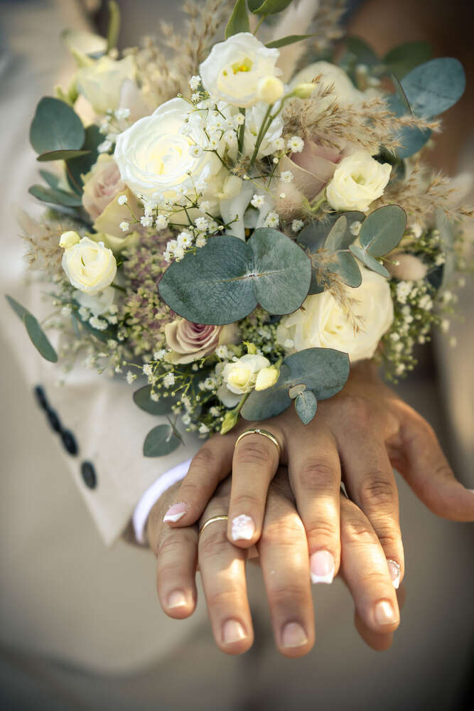 Eheringe & Brautstrauß (FOKUSNAH)