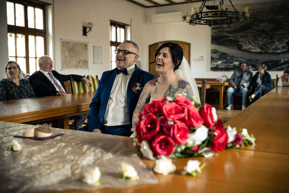 Standesamtliche Trauung mit Emotionen – authentische Hochzeitsreportage (FOKUSNAH)