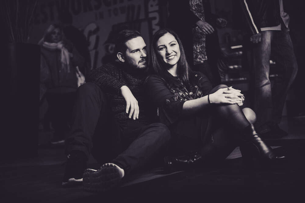 Stille Nähe – Intimes Paarporträt im urbanen Raum (FOKUSNAH)