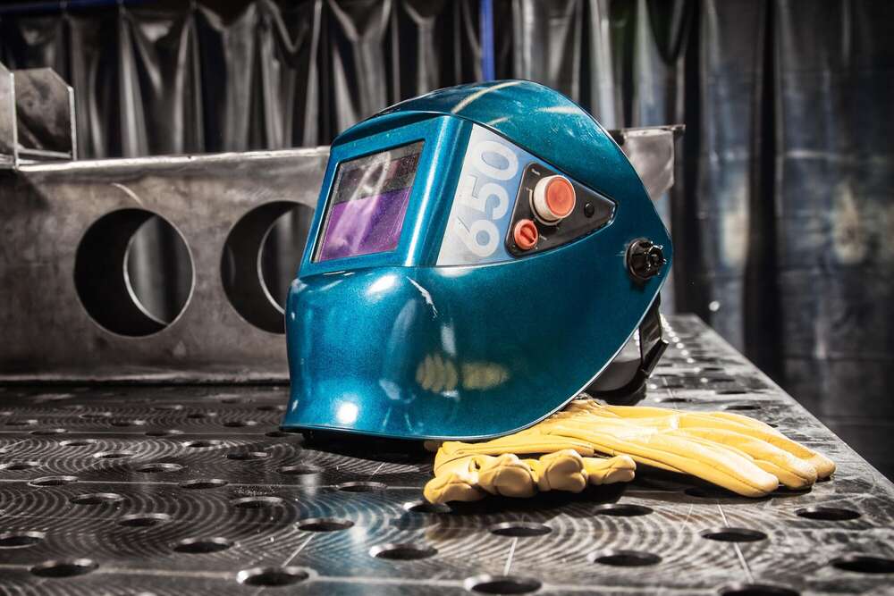 Ausrüstung eines Schweißers im Detail (25pictures)