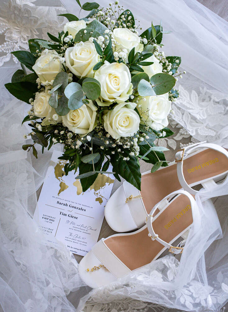 Flatlay beim Getting Ready (Madly in Love Wedding)