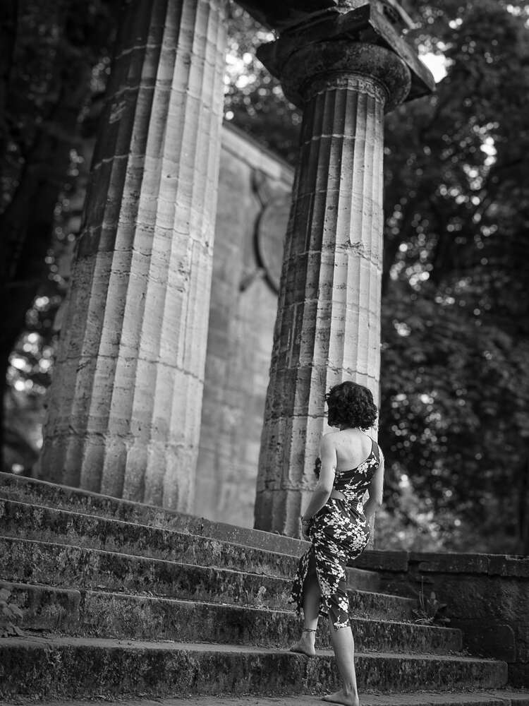 Shot by Yara (Shot by Yara)