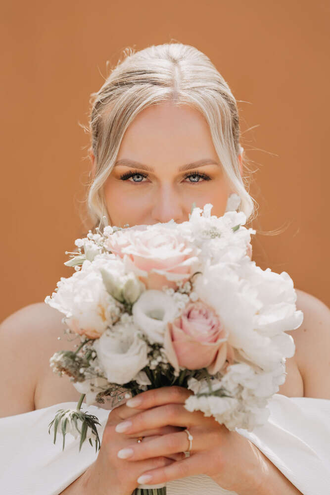 Anika Lowry Photography (Anika Lowry Photography)