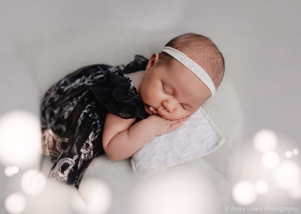 Anika Lowry Photography (Anika Lowry Photography)