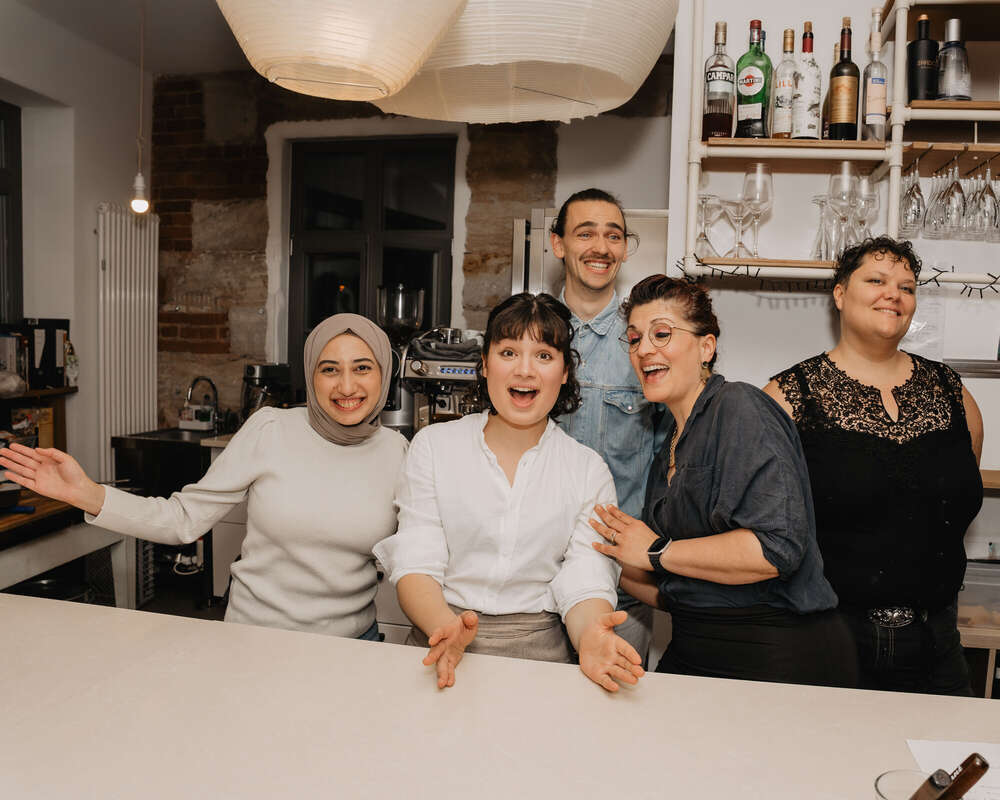 Anika Lowry Photography (Anika Lowry Photography)