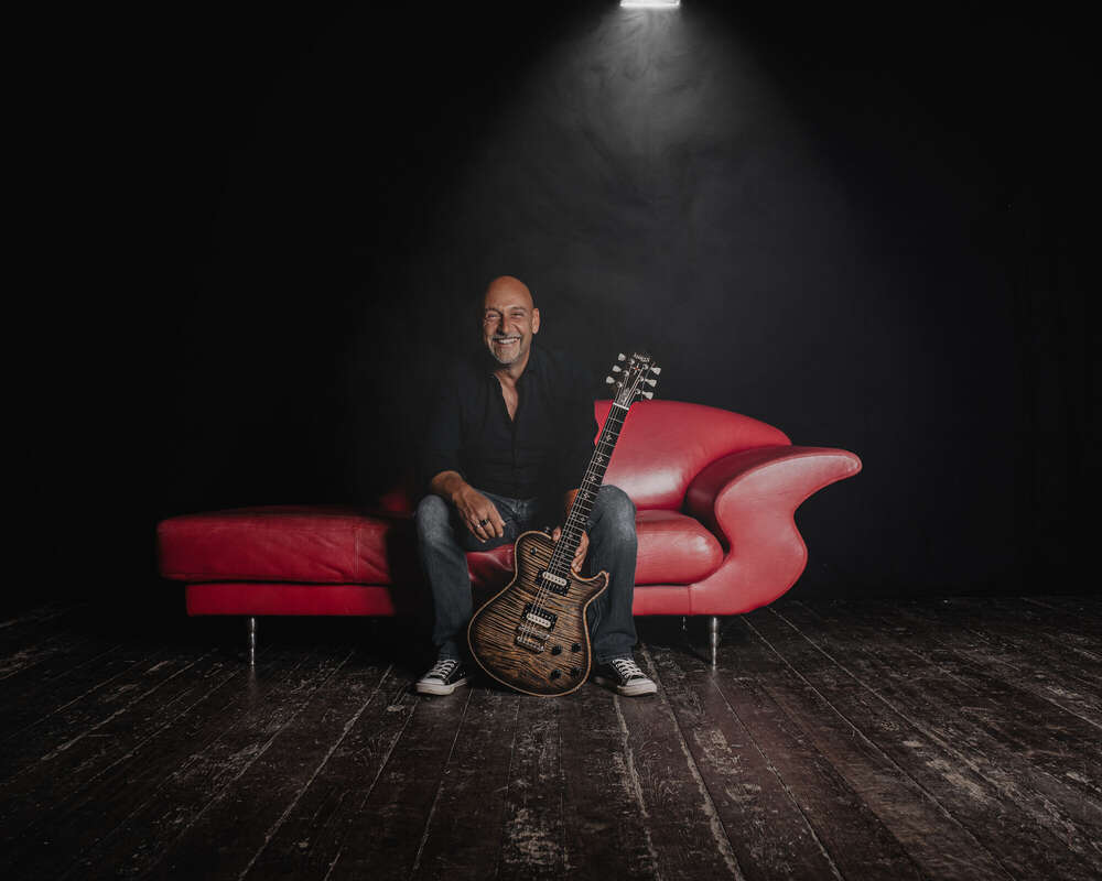 Anika Lowry Photography (Anika Lowry Photography)