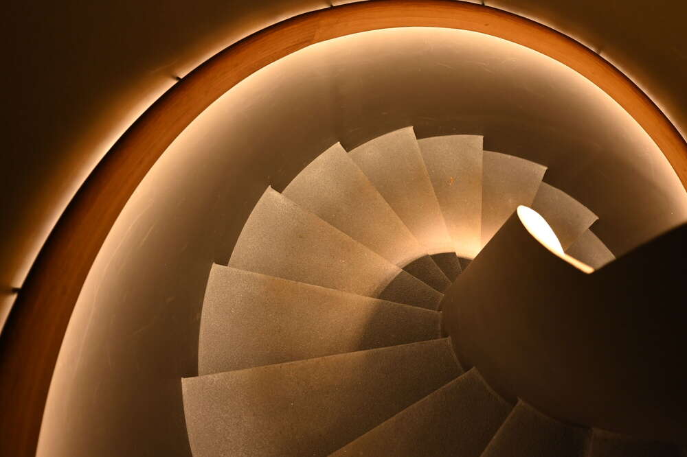 Wendeltreppe von oben (Tungsten - Fotografie seit 1983)