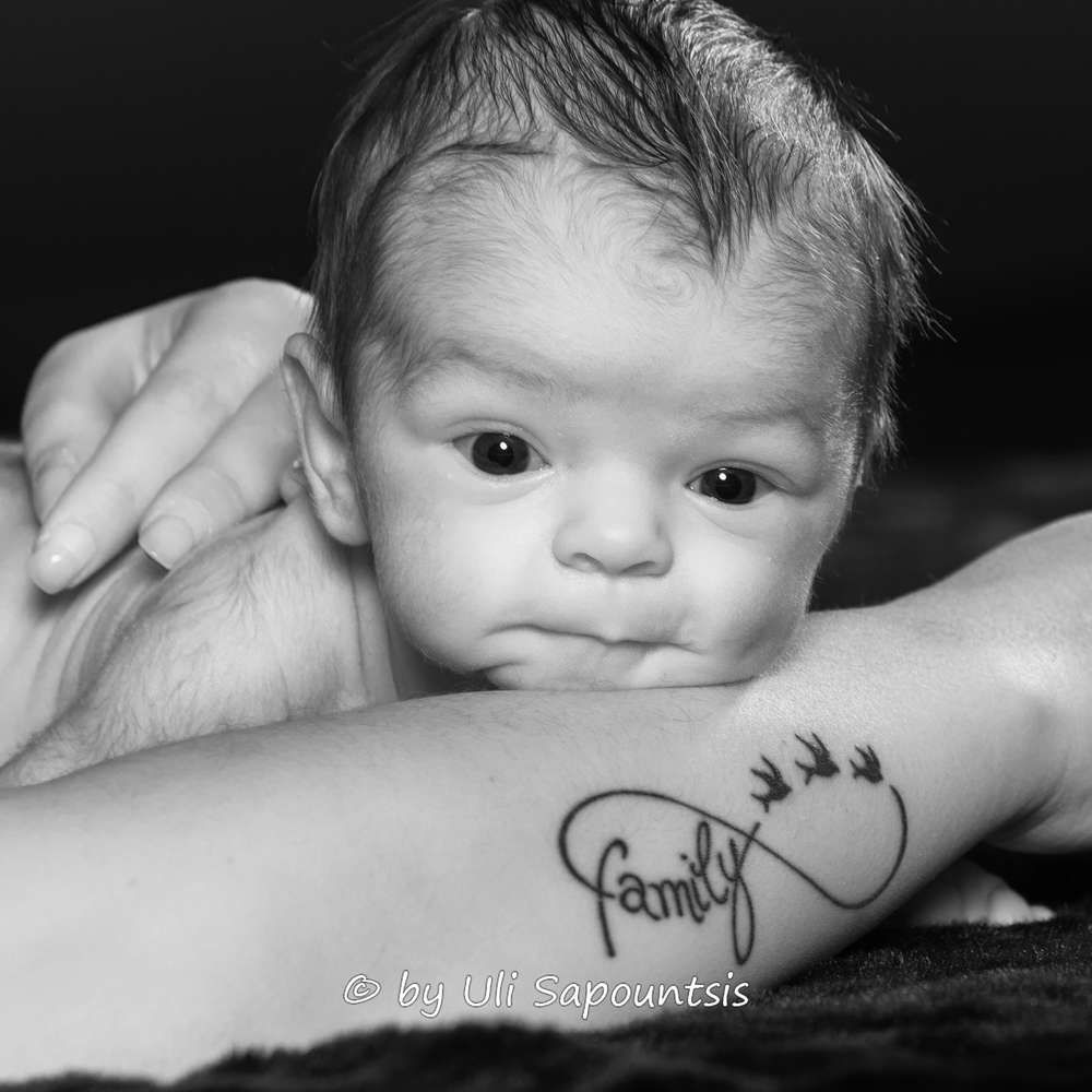 newborn (Fine Art Photography Uli Sapountsis)