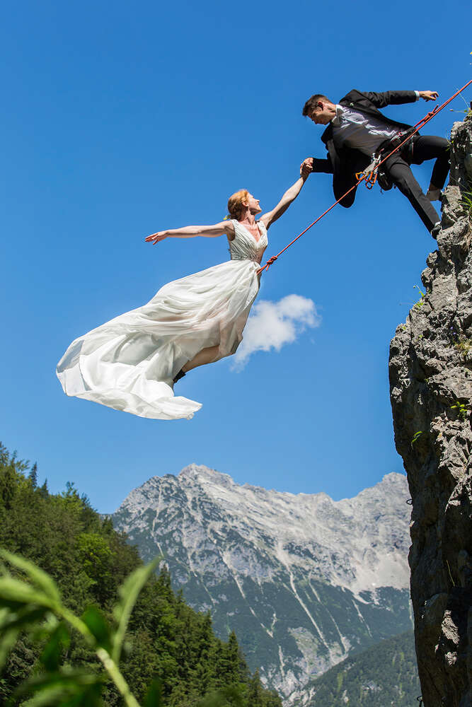 after wedding shooting am Fels (Vreni Arbes Fotografie)