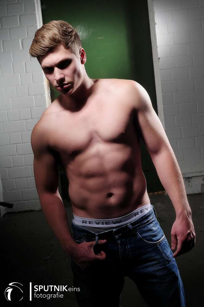 SPUTNIKeins fotografie (SPUTNIKeins fotografie)