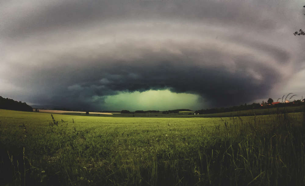 Superzelle // Stormchase (Sio Motion)