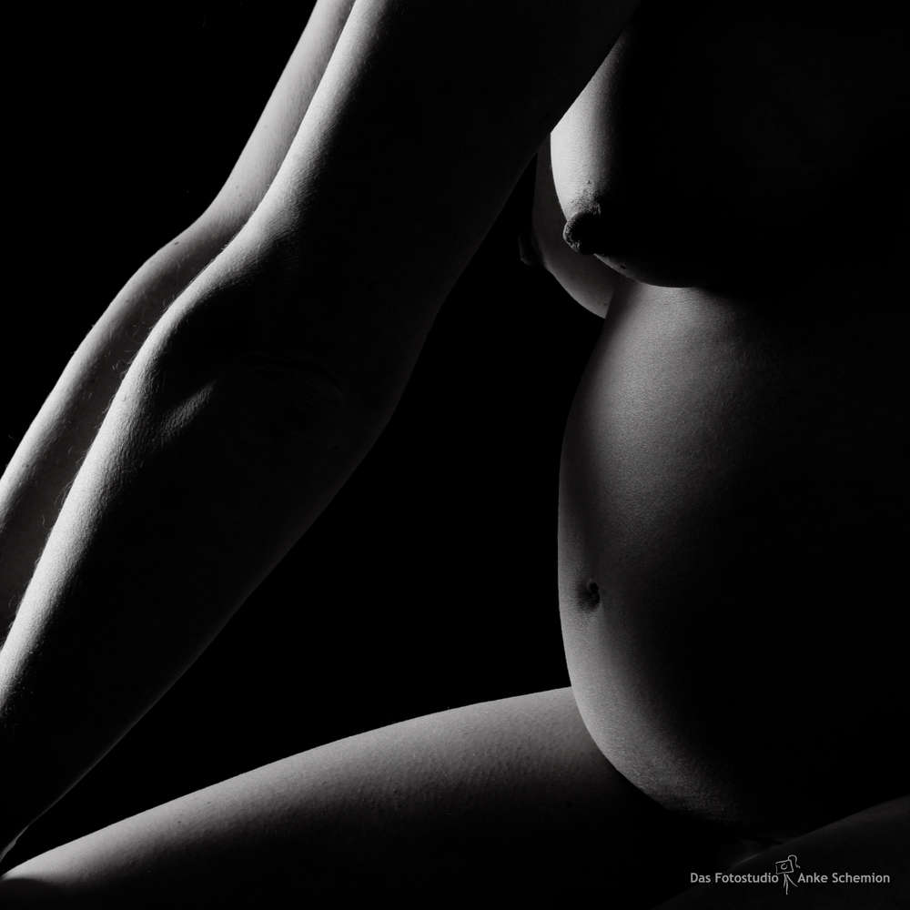 Babybauch (Das Fotostudio Anke Schemion)