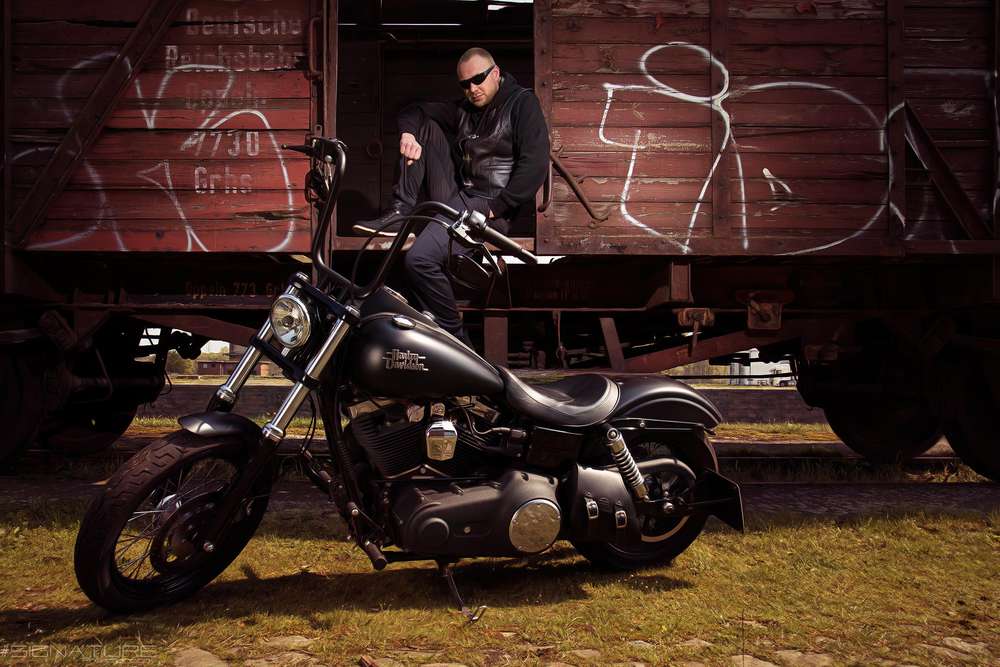 Bad Biker (Signature Studio Line)