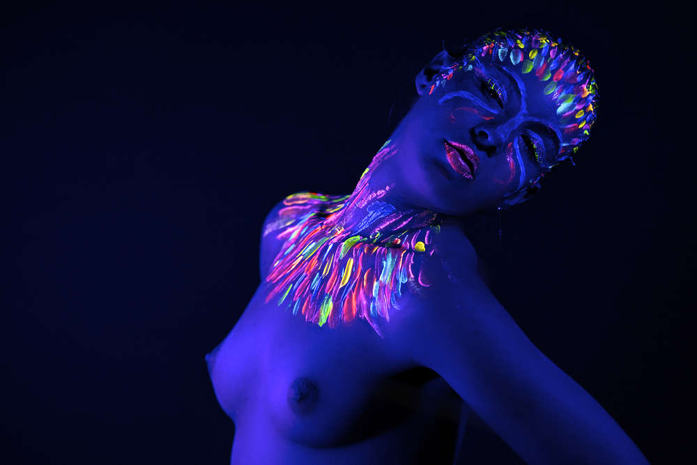 Black Light (Franz Fotografer Studio)