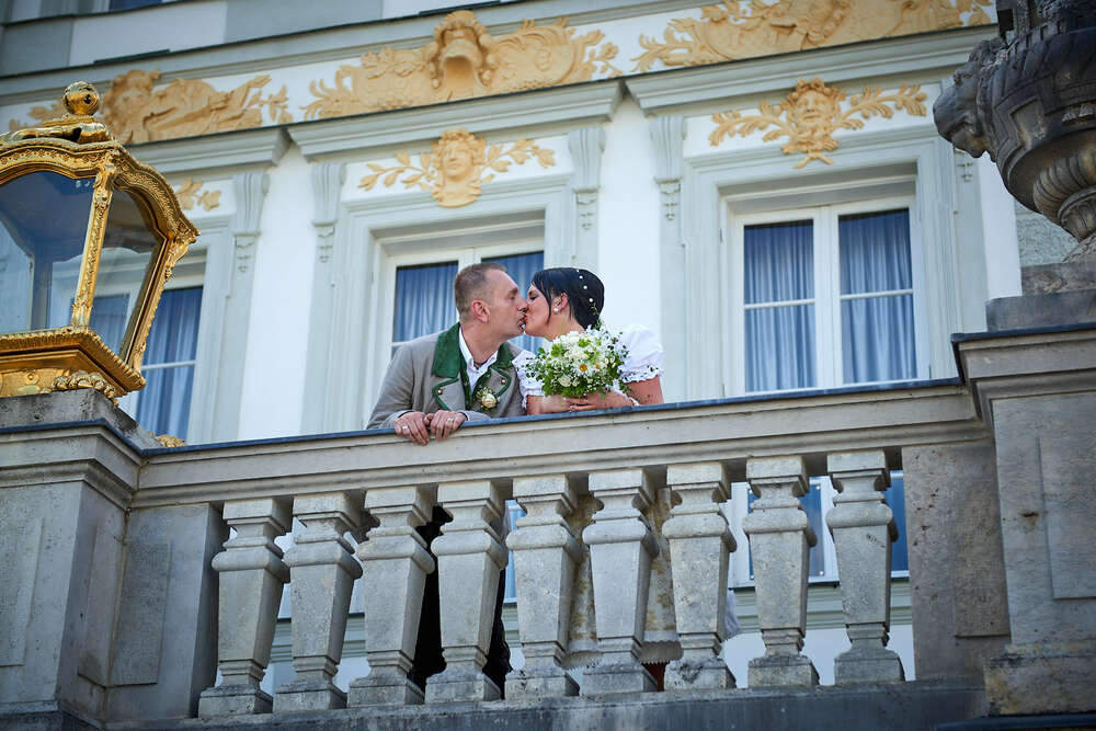 Kuss am Schloß (Martin Retzlaff)