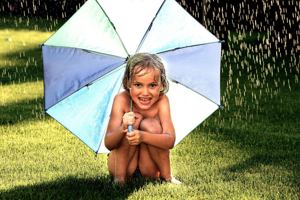 Regenkind im Sommer (EE fotografie)