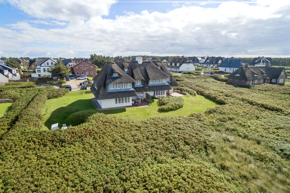Reetdach-Ferienhaus in Wenningstedt (Immofoto-Sylt.de)