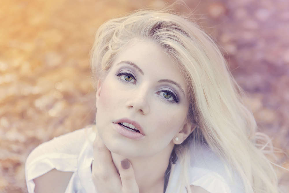 Green Eyes Soul (HoneyLightSolutions)