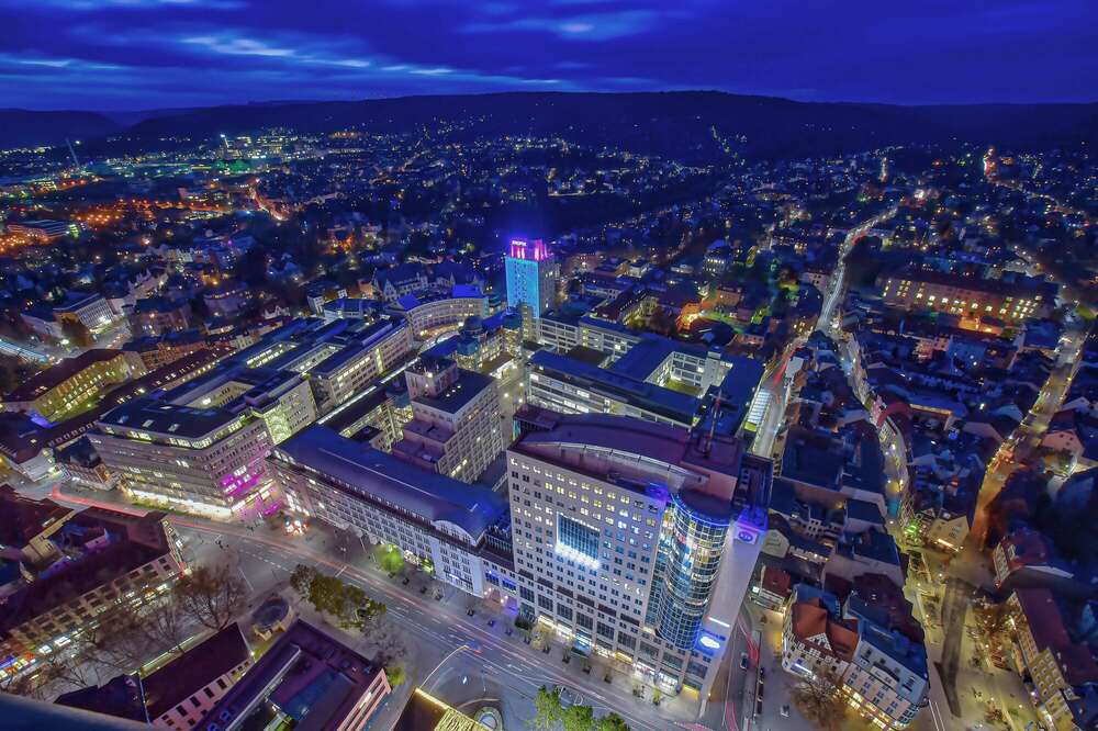 Unternehmenskommunikation (Scheere Photos)