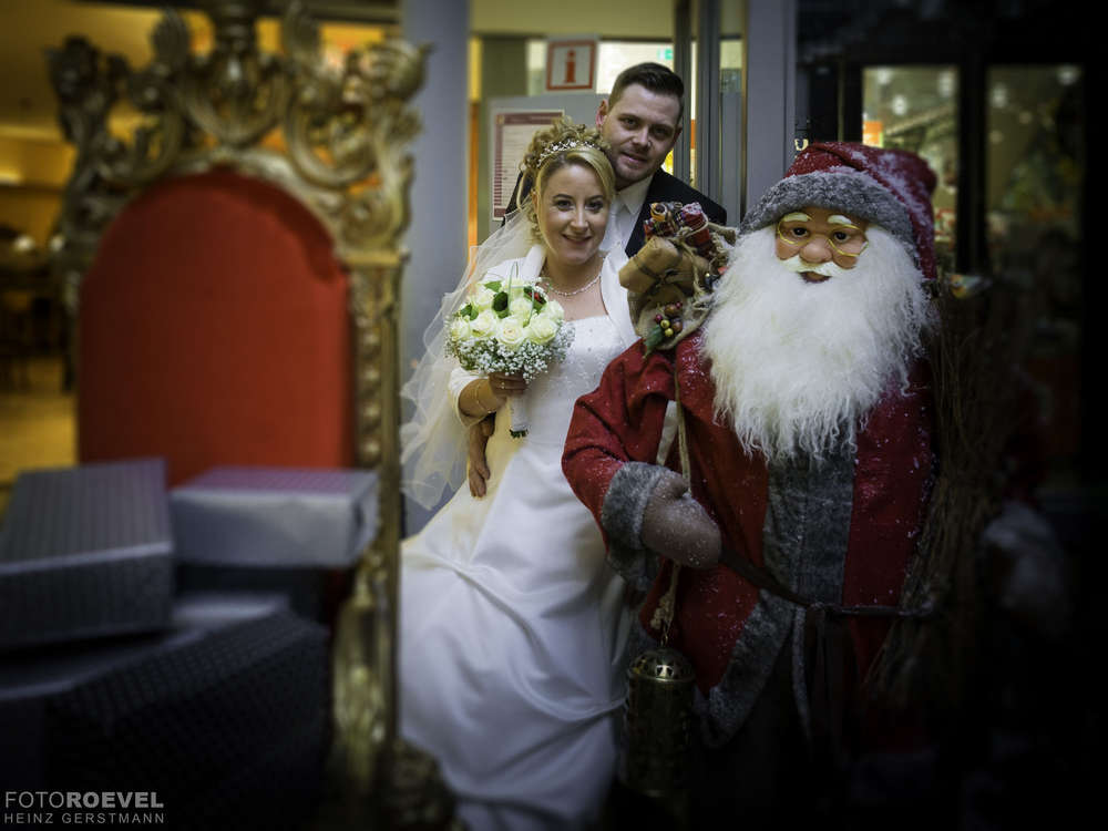 Hochzeit in der Weihnachtszeit (Foto Roevel)