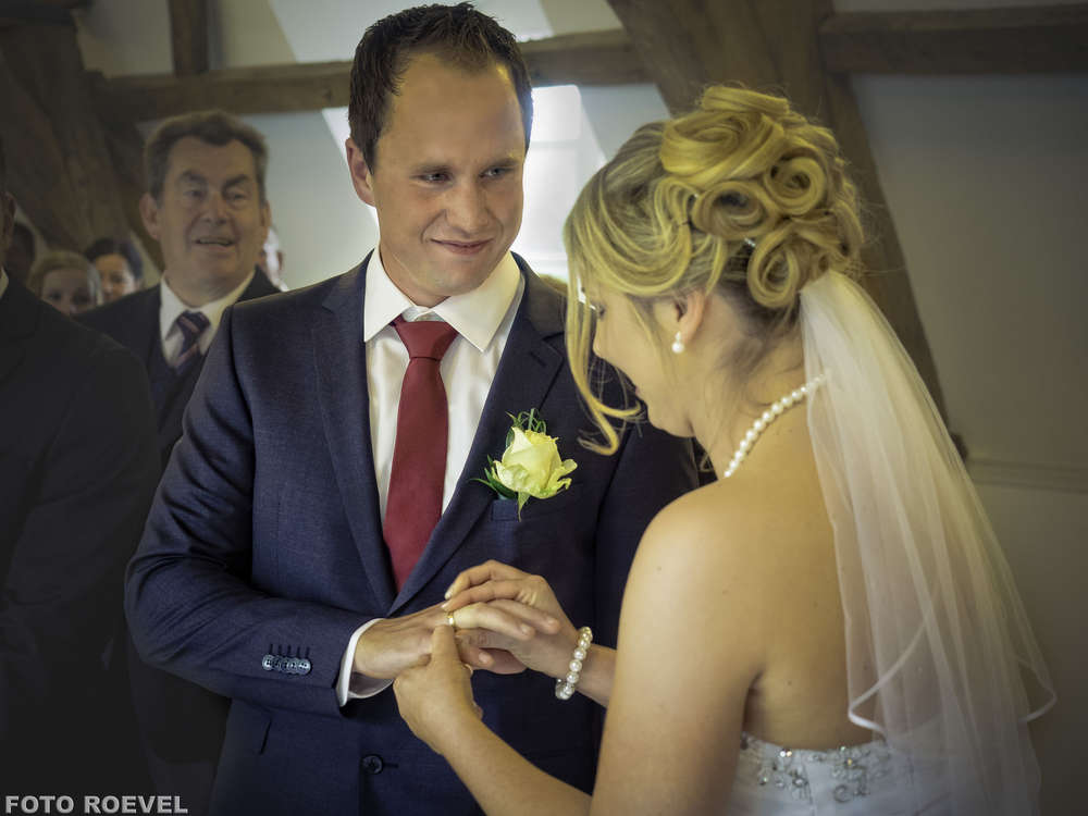 Ringtausch (Foto Roevel)