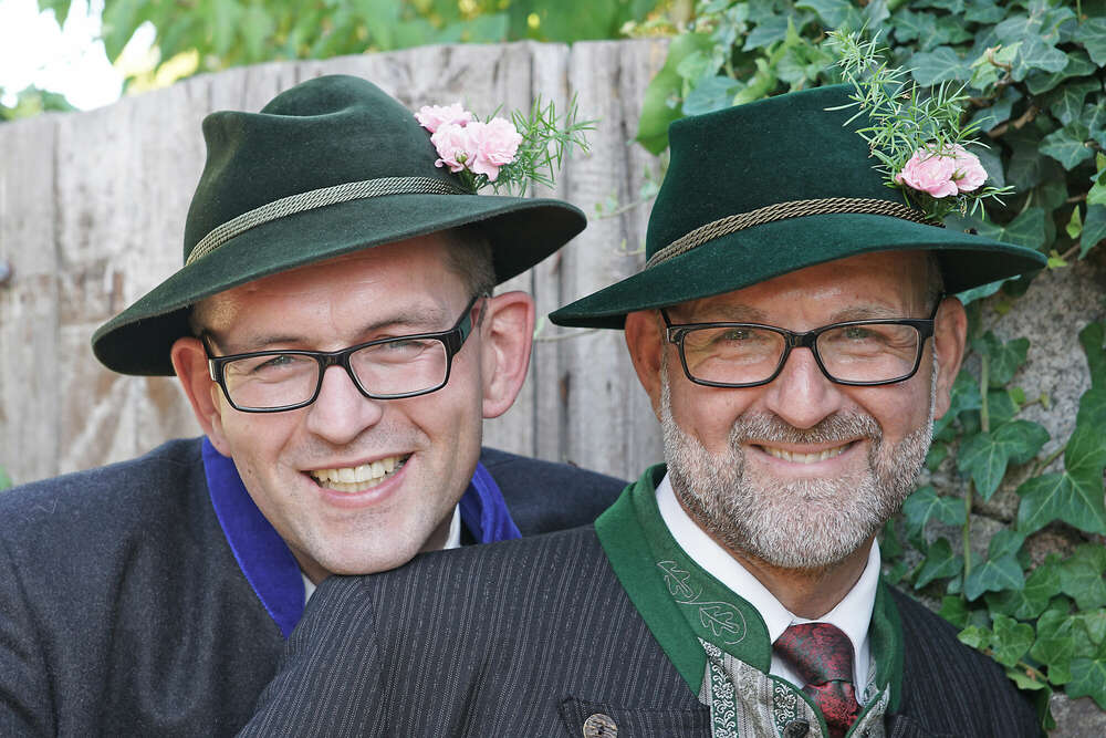 Glück in Tracht 2 (Fotostudio Ernst)