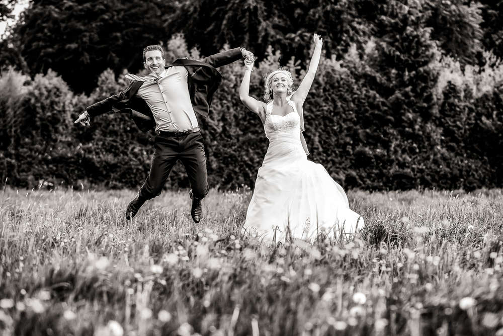 Heiraten am Rhein / Glücklich verheiratet (Christian Knospe Fotografie)