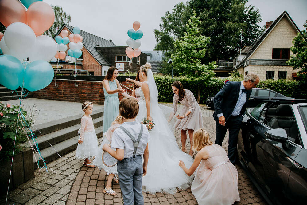 Hochzeitsreportage kirchliche Hochzeit dorinamilas.de (Fotografie & Hochzeitsfotografie Köln)