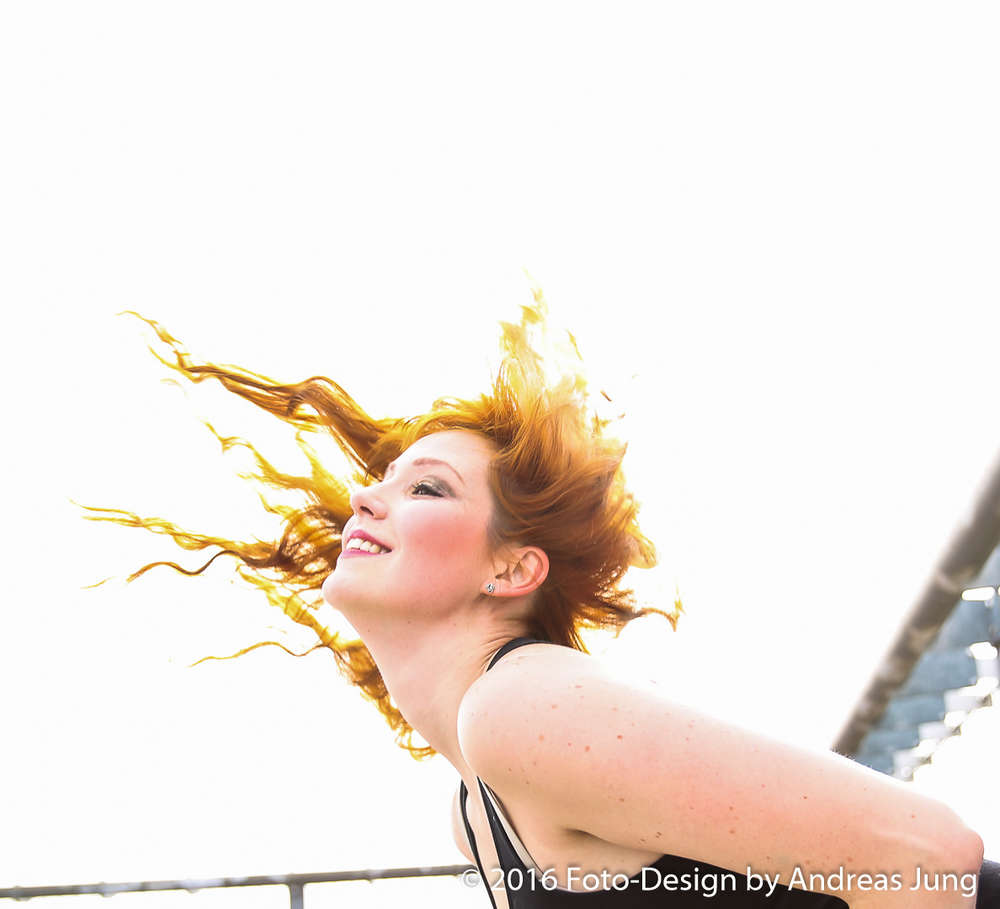 Fliegendes Haar (FotoDesign Andreas Jung)