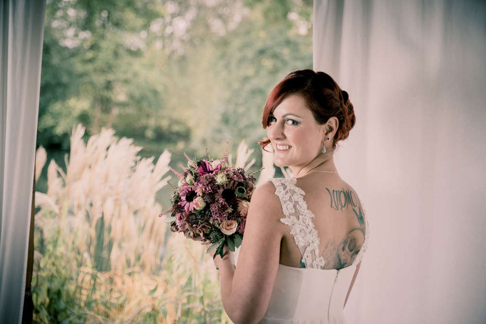 Glückliche Braut (Foto Thimm)