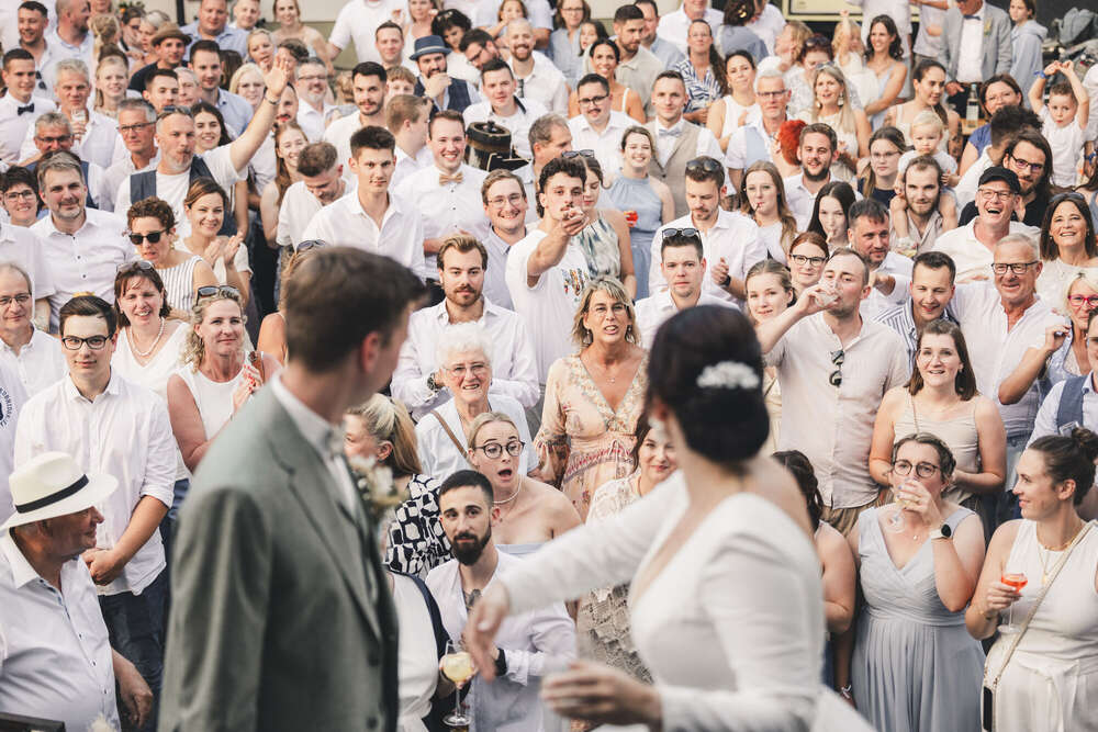 Team Schnurrbart Wedding Photo & Film (Team Schnurrbart Wedding Photo & Film)