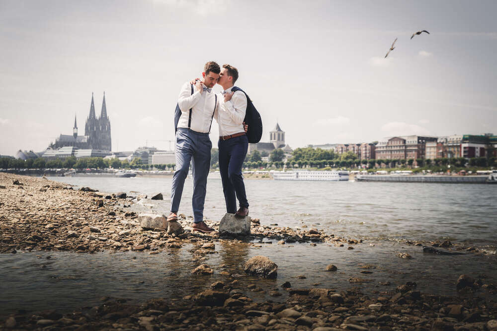 Team Schnurrbart Wedding Photo & Film (Team Schnurrbart Wedding Photo & Film)