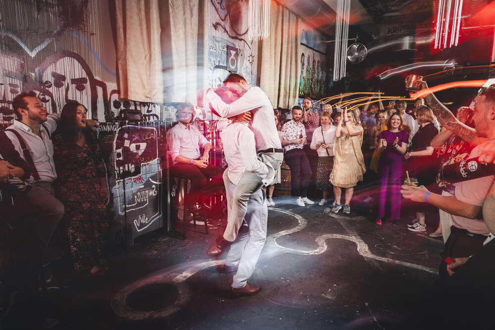 Team Schnurrbart Wedding Photo & Film (Team Schnurrbart Wedding Photo & Film)