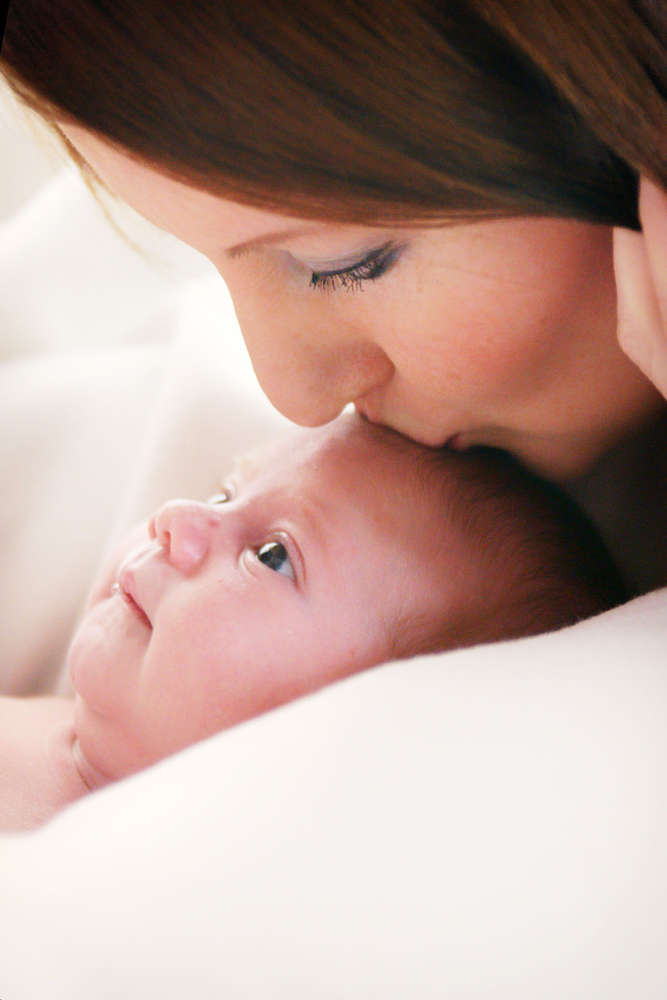 Neugeboren und Geborgen (Sibylle Wegner Fotografie)