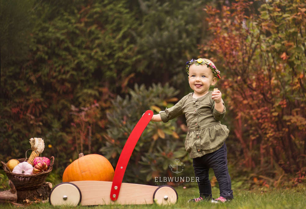 1. Geburtstag im Herbst (Elbwunder Neugeborenen-Fotografie)