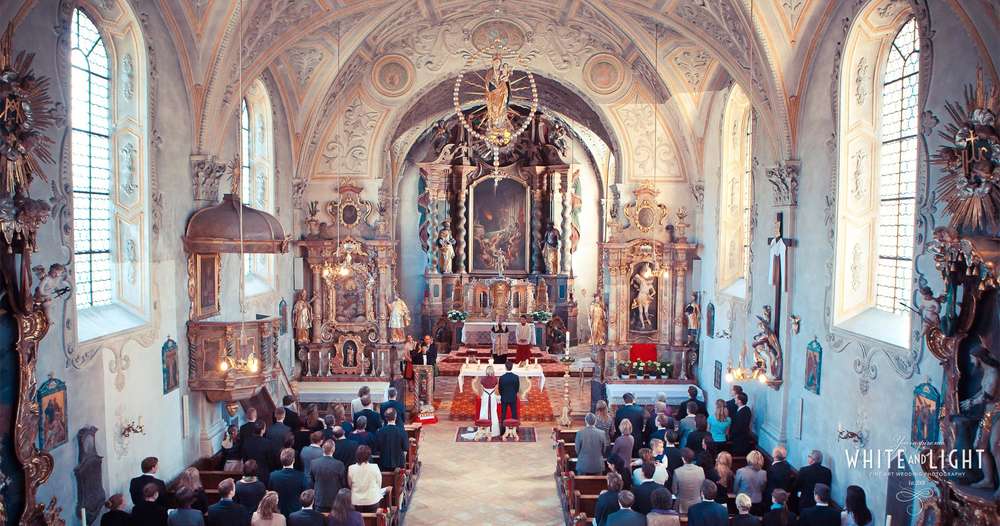 Hochzeitsfotograf in München – WHITE AND LIGHT (Hochzeitsfotograf München – White and Light)
