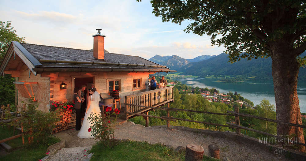 Hochzeitsfotograf in München – WHITE AND LIGHT (Hochzeitsfotograf München – White and Light)