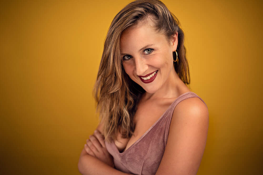 L&auml;cheln einer Schauspielerin (hbpictures.de)