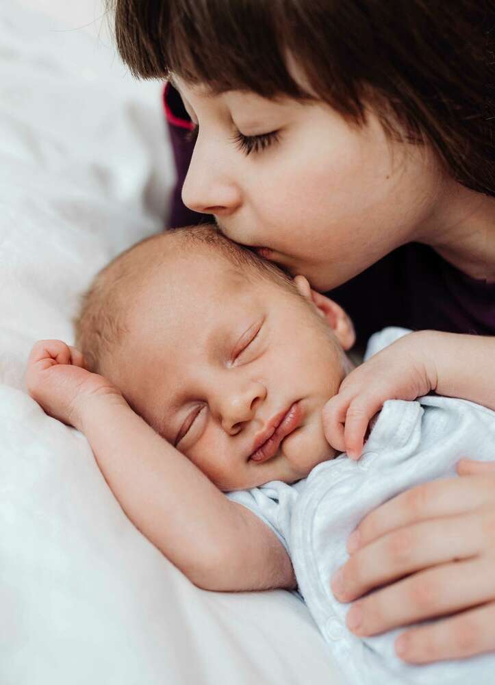 Newborn (Portrait Salon Fotostudio Meisterbetrieb)