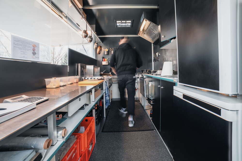 Lucian Marian IMAGE Foto-Video (Lucian Marian IMAGE Foto-Video)