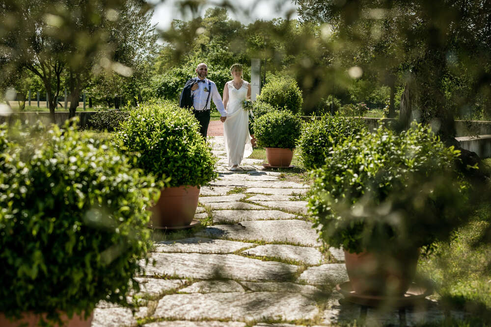 Der weg zur freien Trauung in Magdeburg (Frontal-Light Fotografie)