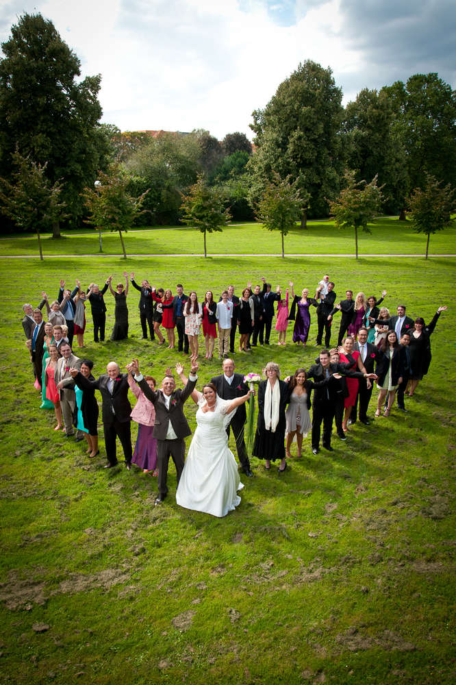 Gruppenfoto als Herzform (OH Fotografie und Medienproduktion)