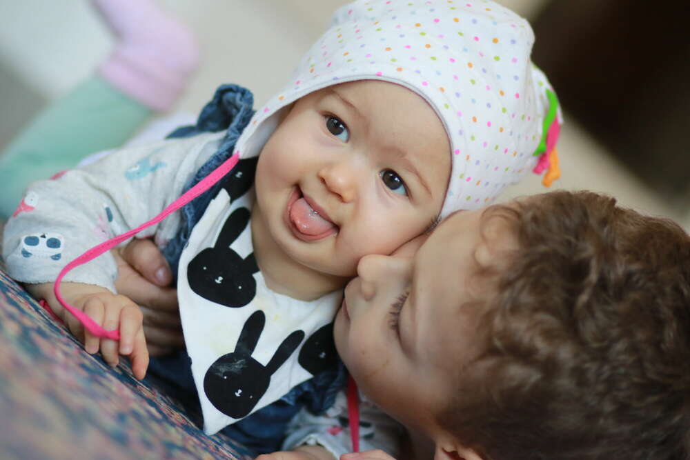 Klein weiß Groß anzuziehen (Foto Dinger)