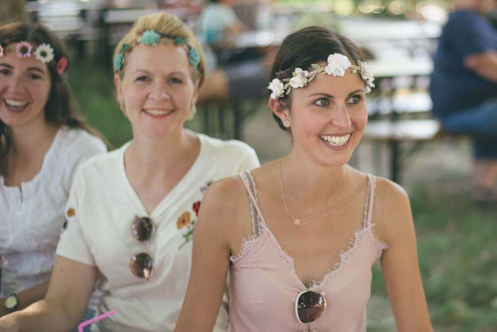 Pictures Untold (Pictures Untold)